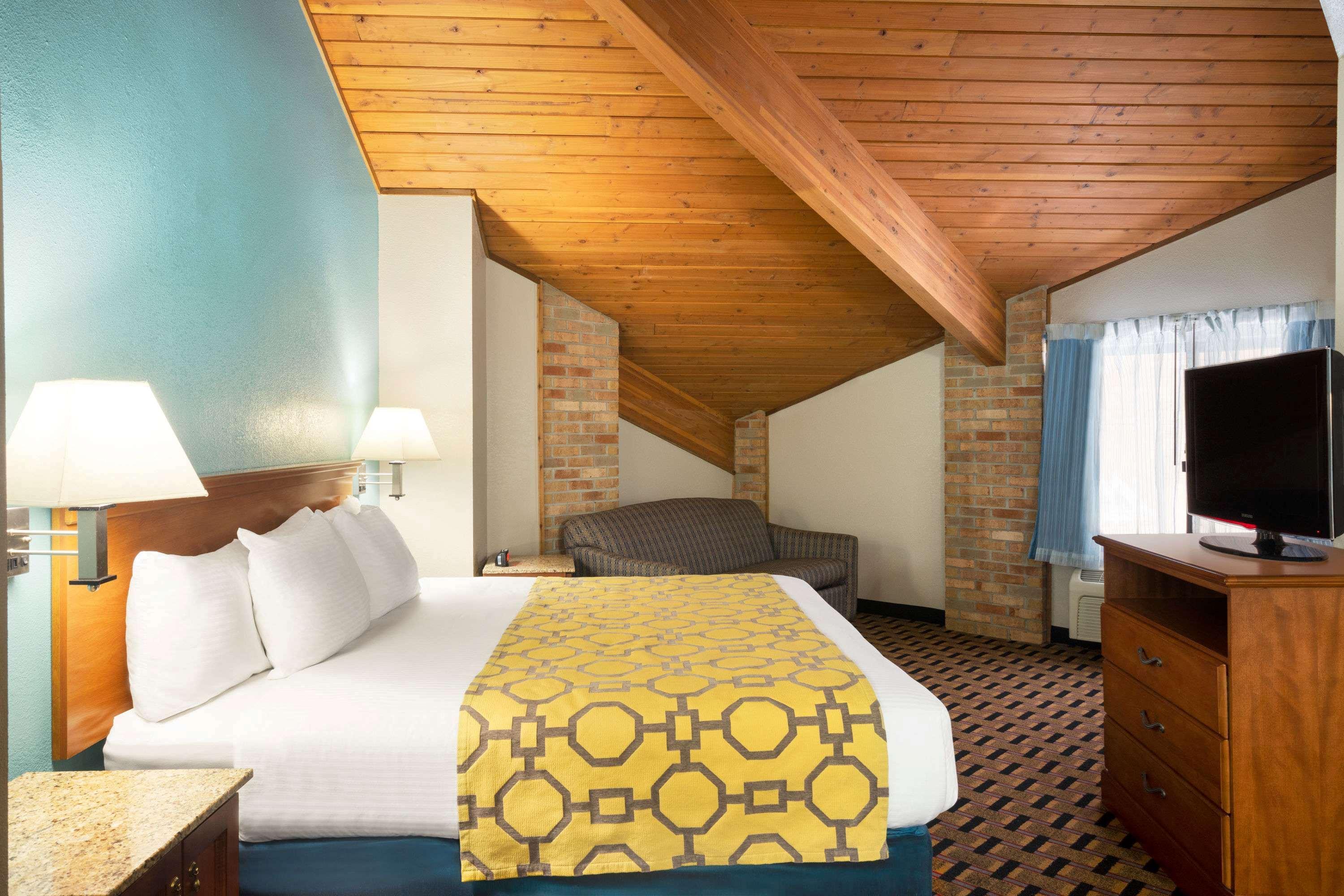 Baymont By Wyndham Warrenton Hotel Kültér fotó
