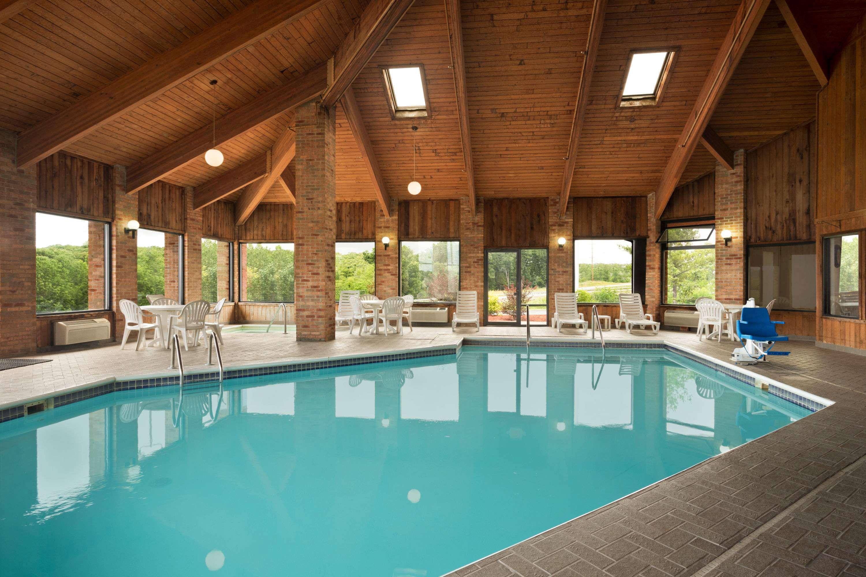Baymont By Wyndham Warrenton Hotel Kültér fotó
