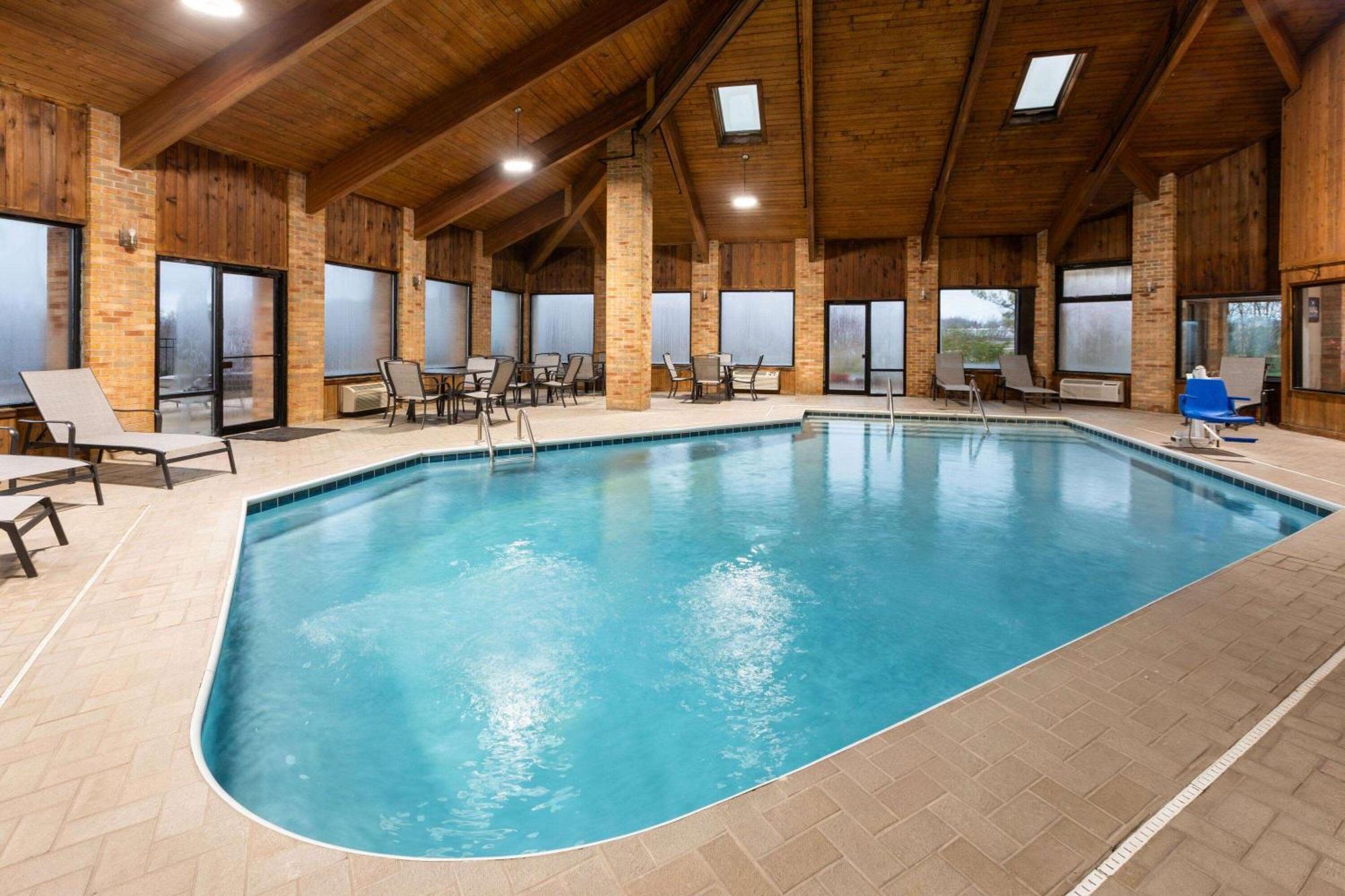 Baymont By Wyndham Warrenton Hotel Kültér fotó